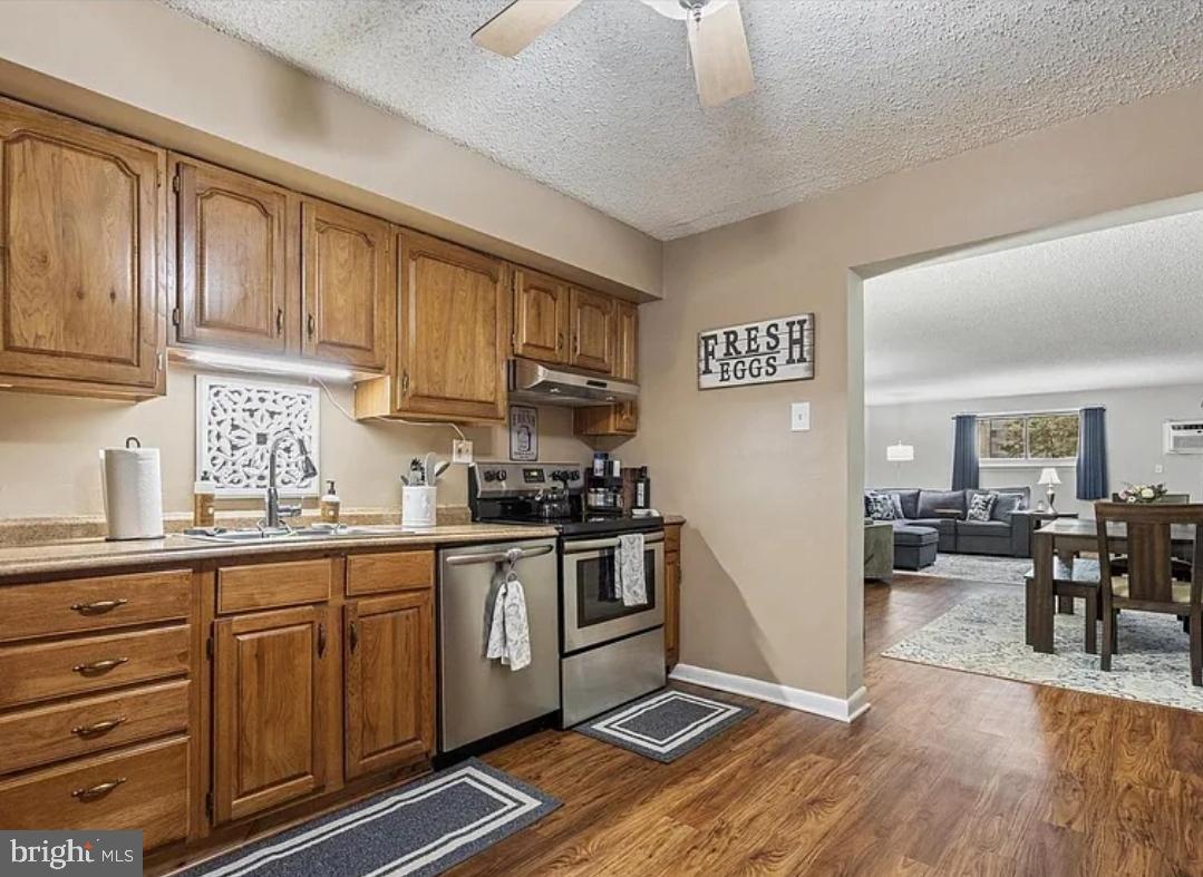 400 Glendale Road, Unit B13 Havertown, PA 19083 - Photo 17 of 25