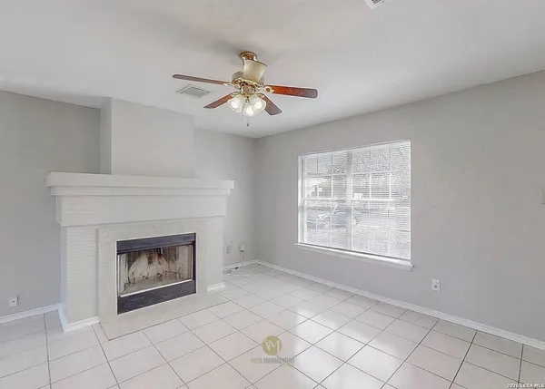 $1,250 | 9939 Permian Bay, San Antonio, TX 78245