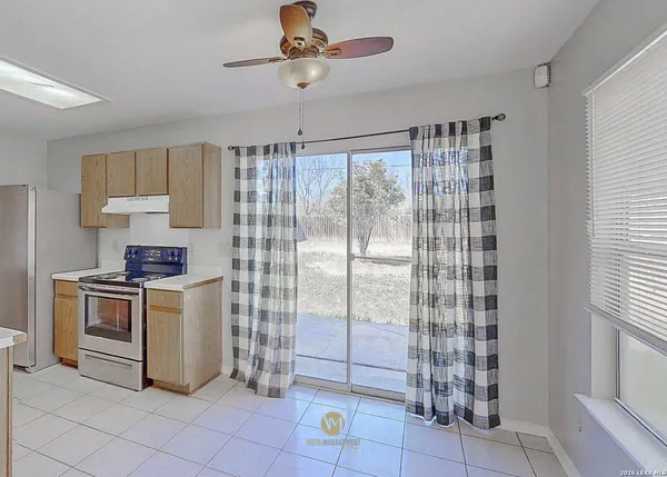 $1,250 | 9939 Permian Bay, San Antonio, TX 78245