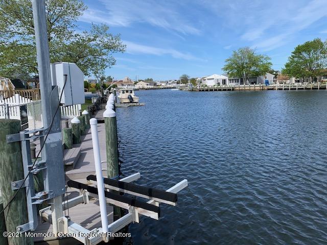 102 Bloomfield Road Barnegat, NJ 08005 - Photo 12 of 29 a view of a ocean with city view