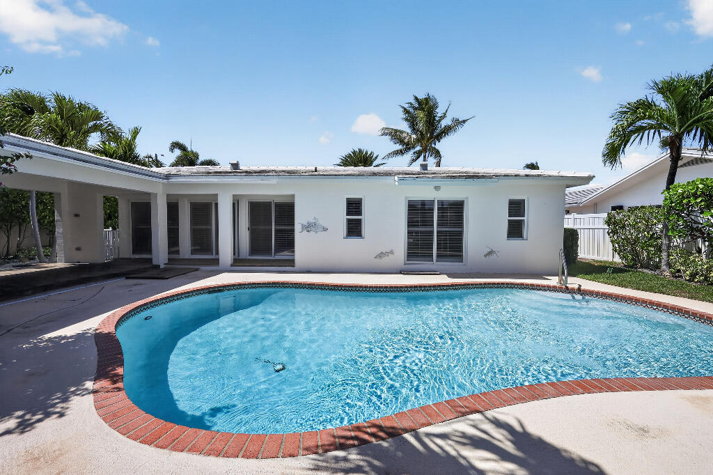 636 Kingfish Road North Palm Beach, FL 33408 - Photo 7 of 23 42291_6a245781be592_06.06.2026_image-7