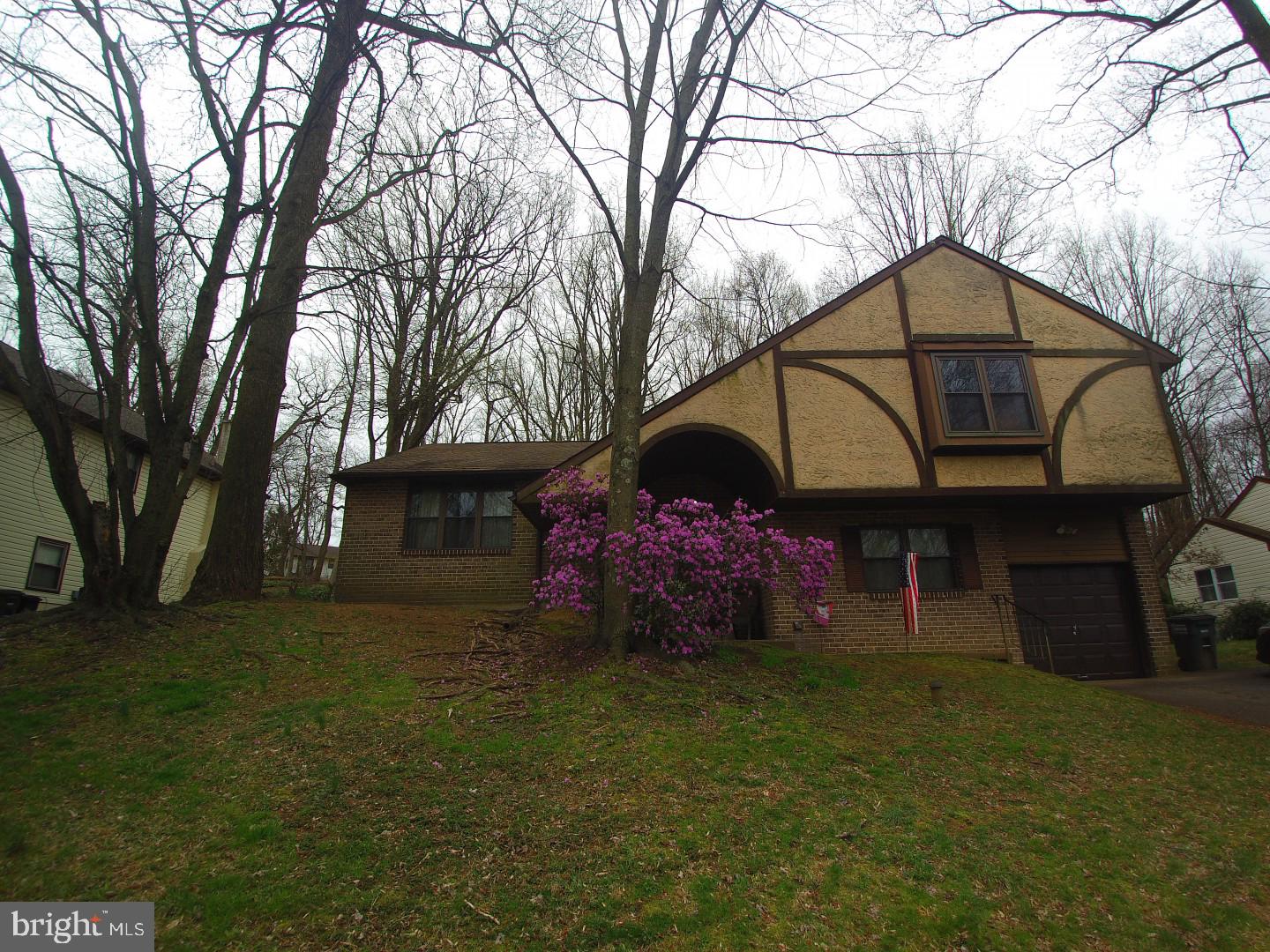 706 Bridgeview Road Feasterville-Trevose, PA 19053 - Photo 4 of 40 Gallery Image 4