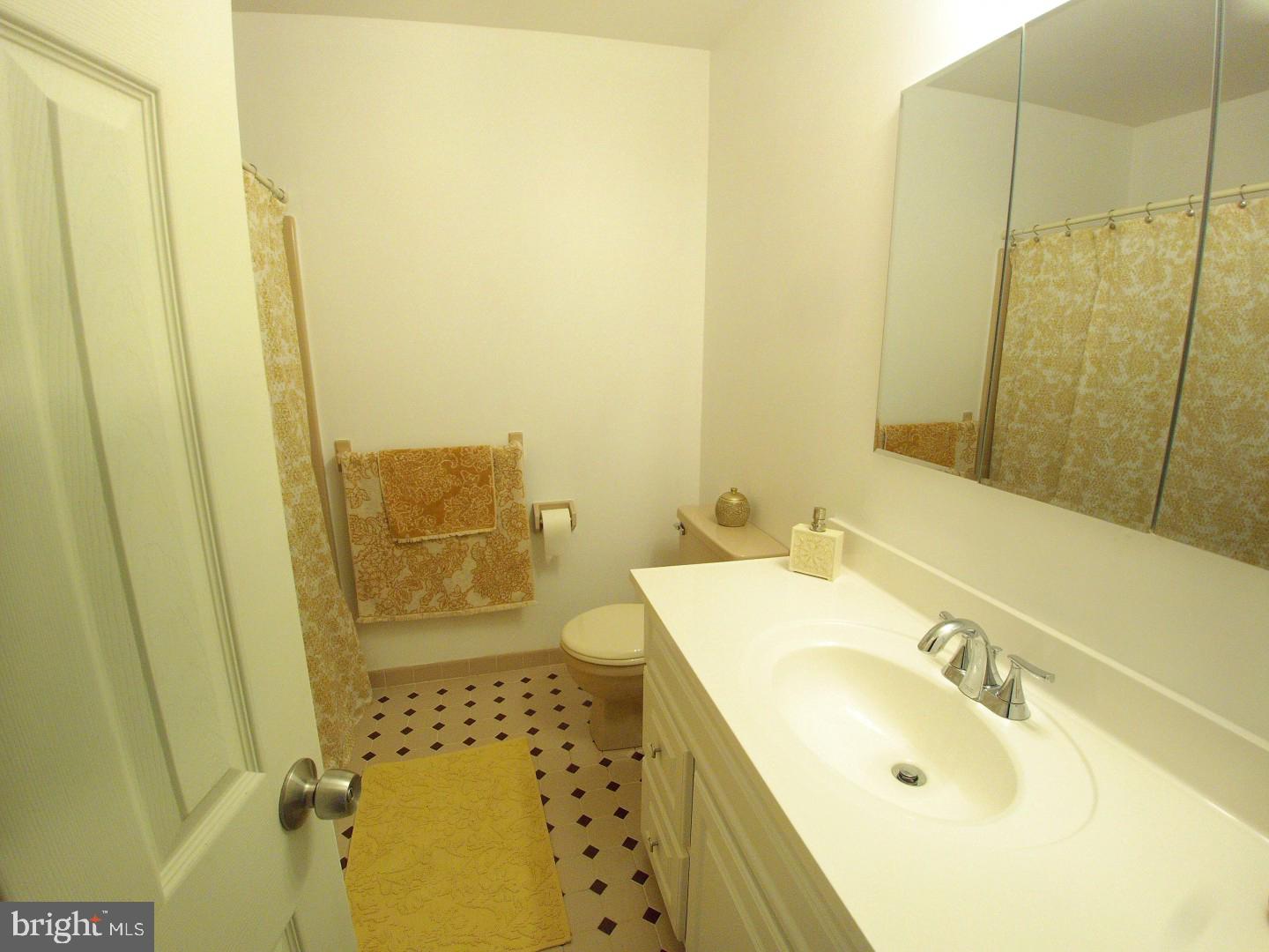 706 Bridgeview Road Feasterville-Trevose, PA 19053 - Photo 33 of 40 Gallery Image 33
