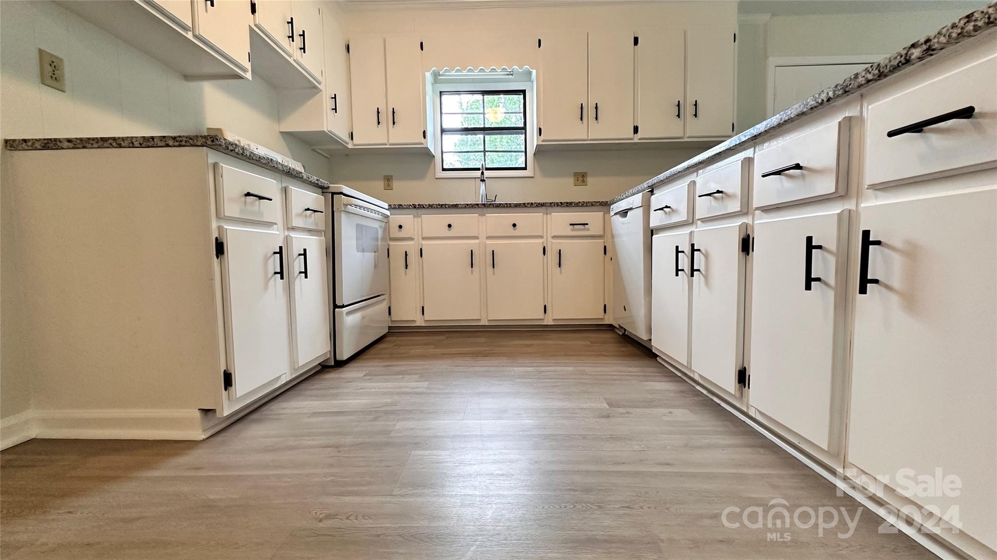 1503 Riley Street Albemarle, NC 28001 - Photo 10 of 36 Gallery Image 10