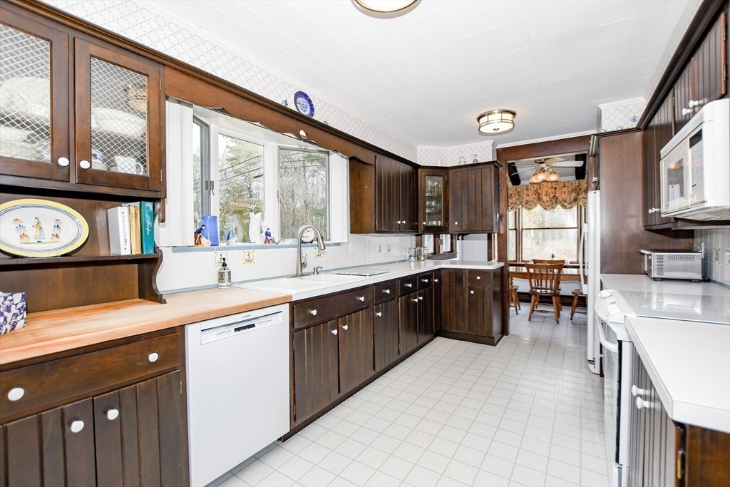46 Prospect Road Mattapoisett, MA 02739 - Photo 13 of 36 Gallery Image 13