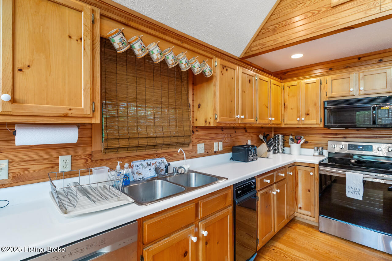 657 Penn Run Road Bee Spring, KY 42207 - Photo 11 of 64 657 Penn Run Road - 21
