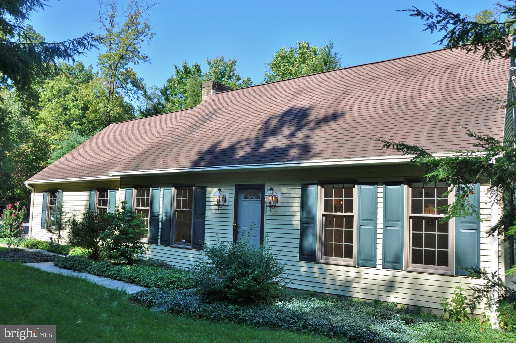 2002 Aldinger Lane Spring Grove, PA 17362 - Photo 2 of 81