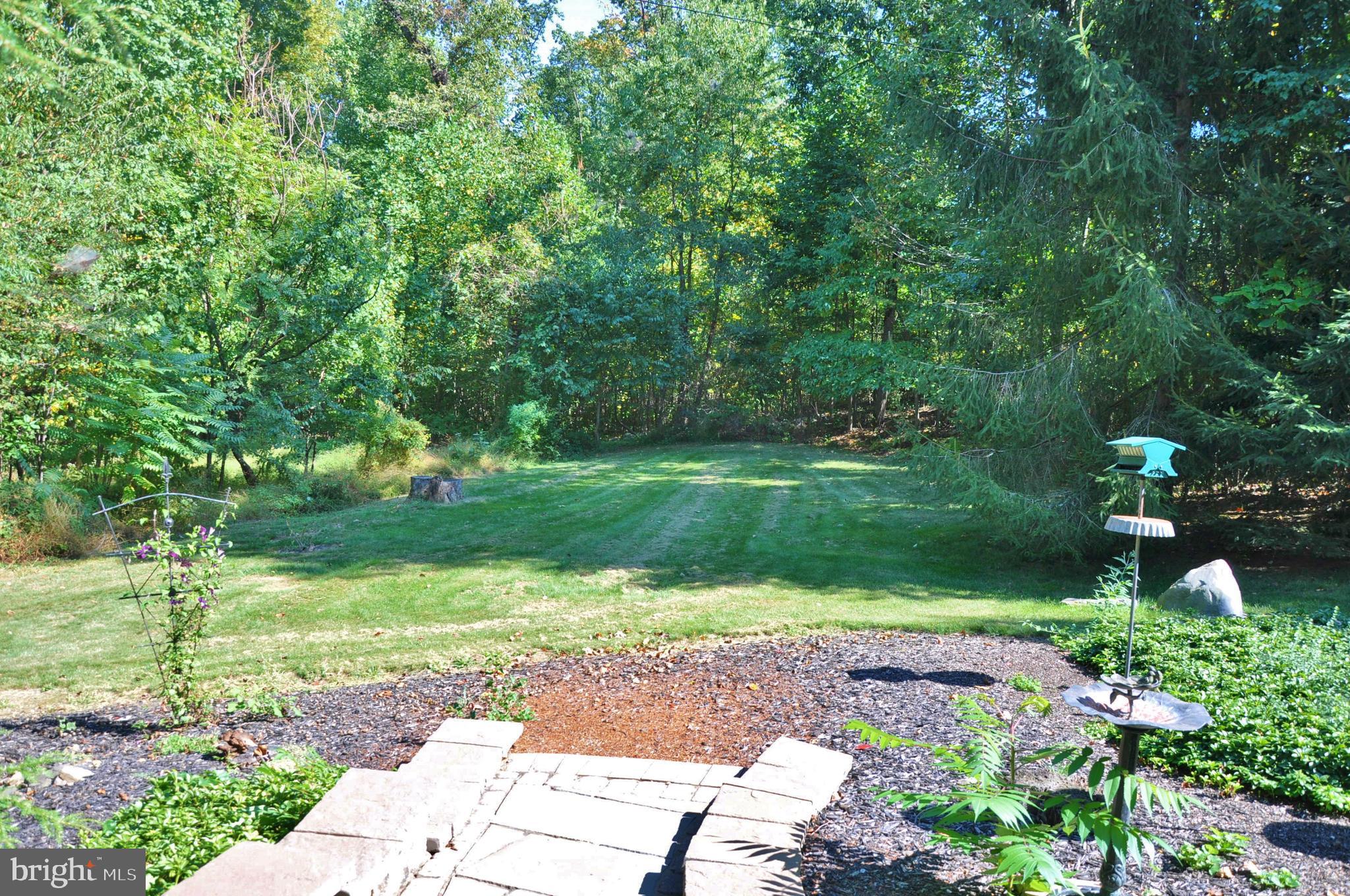 2002 Aldinger Lane Spring Grove, PA 17362 - Photo 11 of 81
