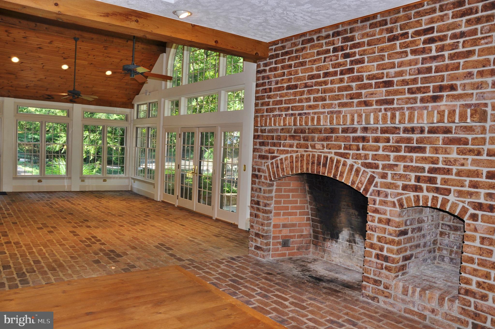 2002 Aldinger Lane Spring Grove, PA 17362 - Photo 18 of 81