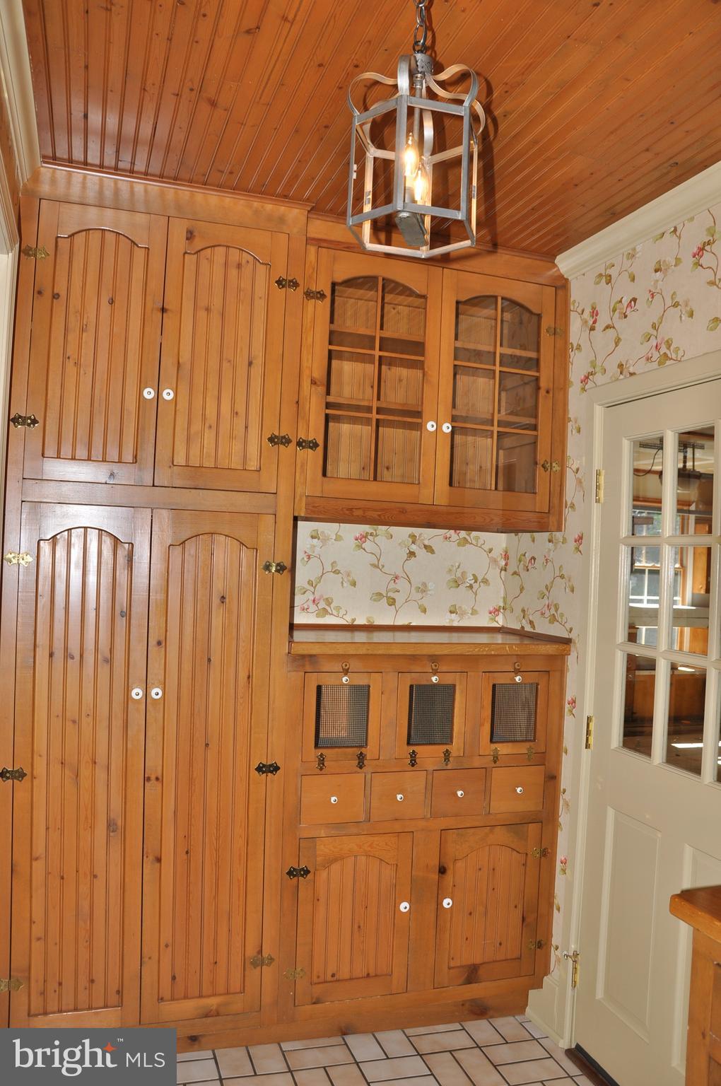 2002 Aldinger Lane Spring Grove, PA 17362 - Photo 25 of 81