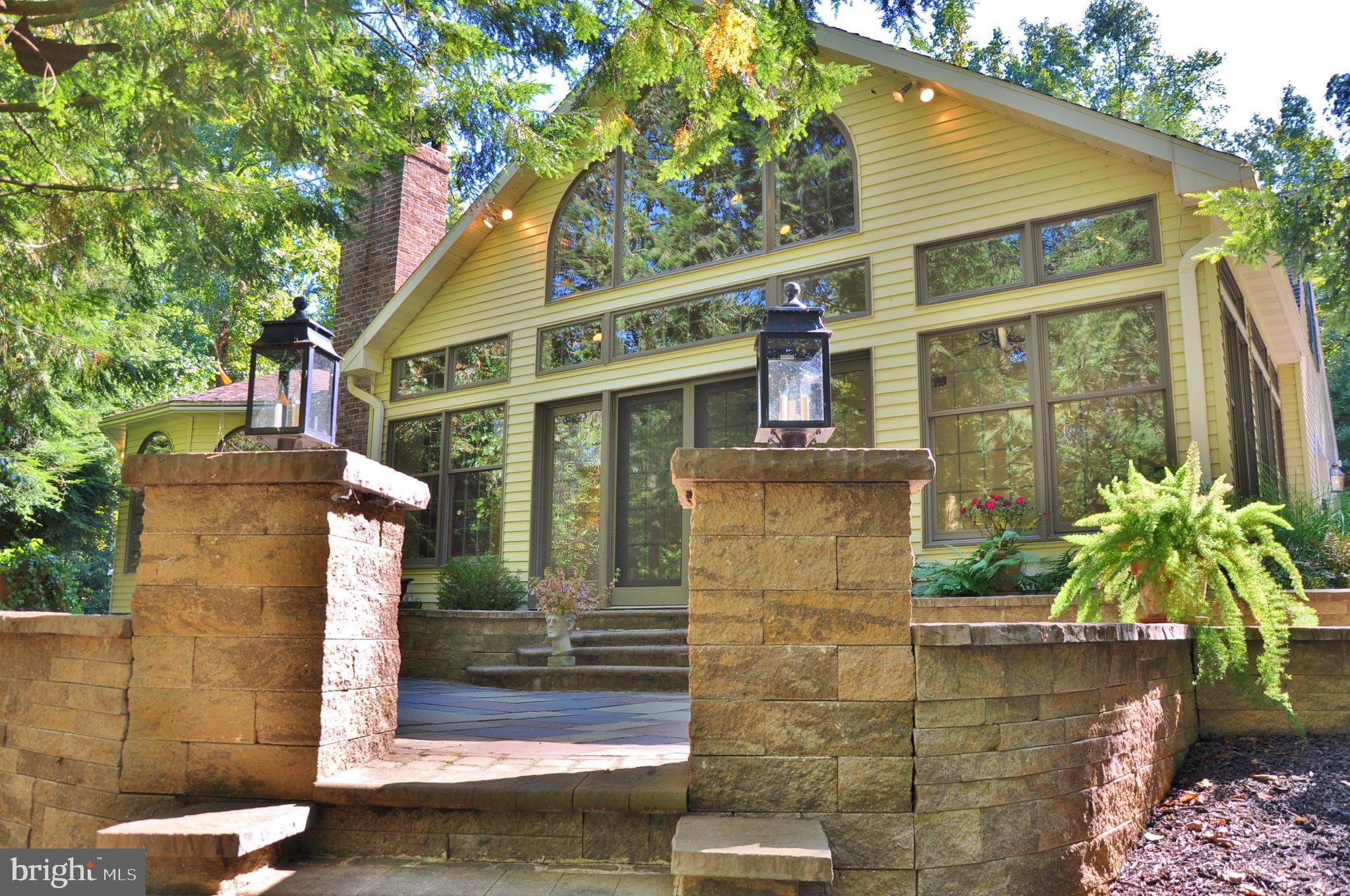 2002 Aldinger Lane Spring Grove, PA 17362 - Photo 4 of 81