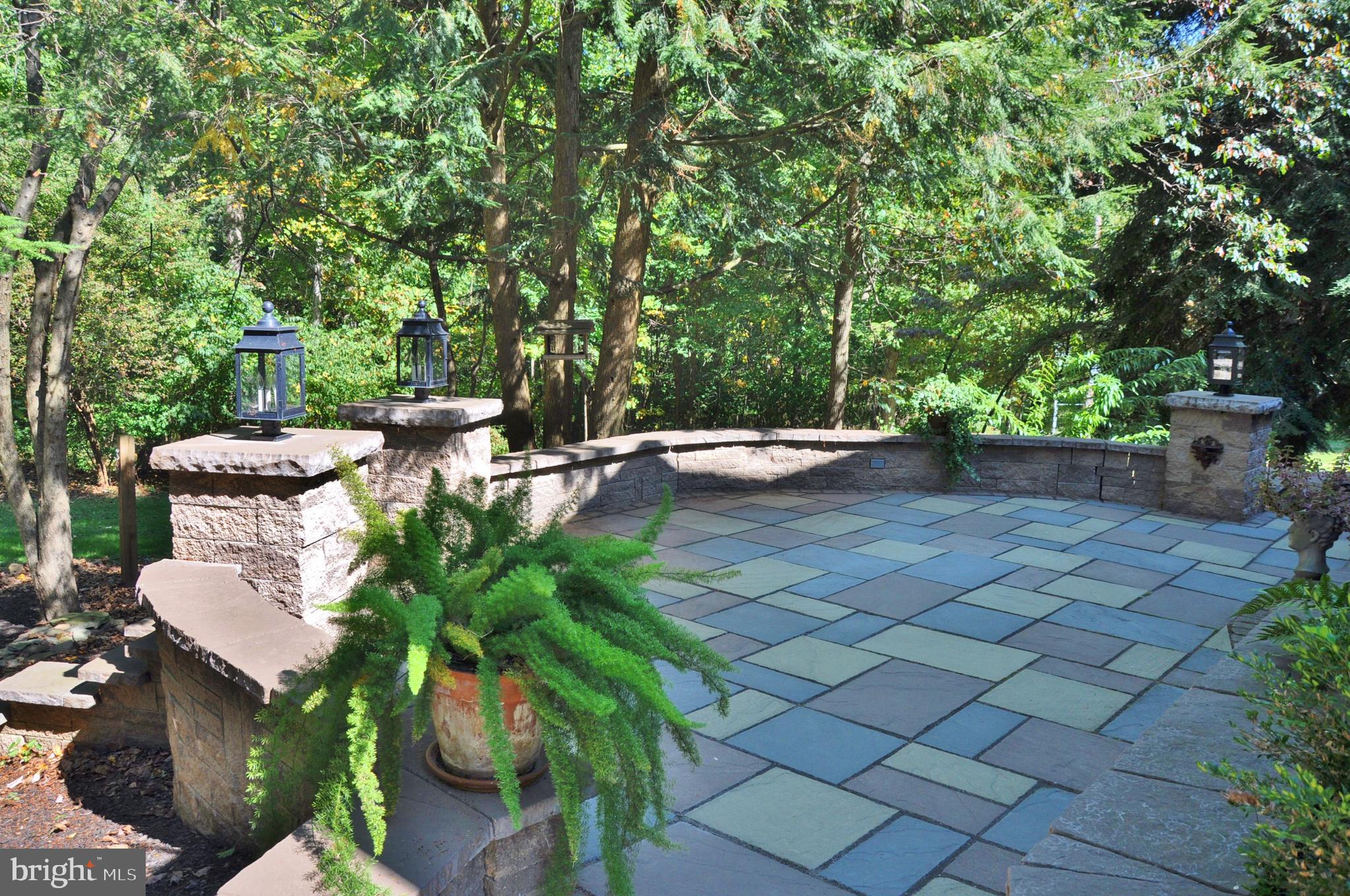 2002 Aldinger Lane Spring Grove, PA 17362 - Photo 9 of 81