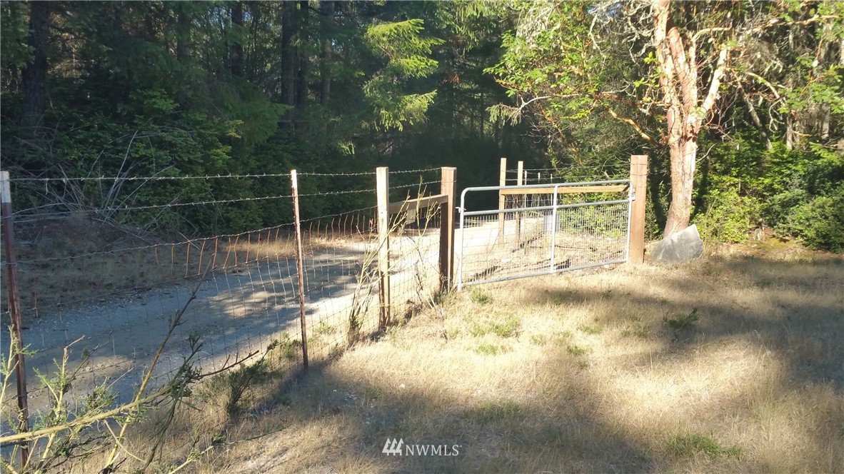 816 Webb Road Southwest Lakebay, WA 98349 - Photo 14 of 15