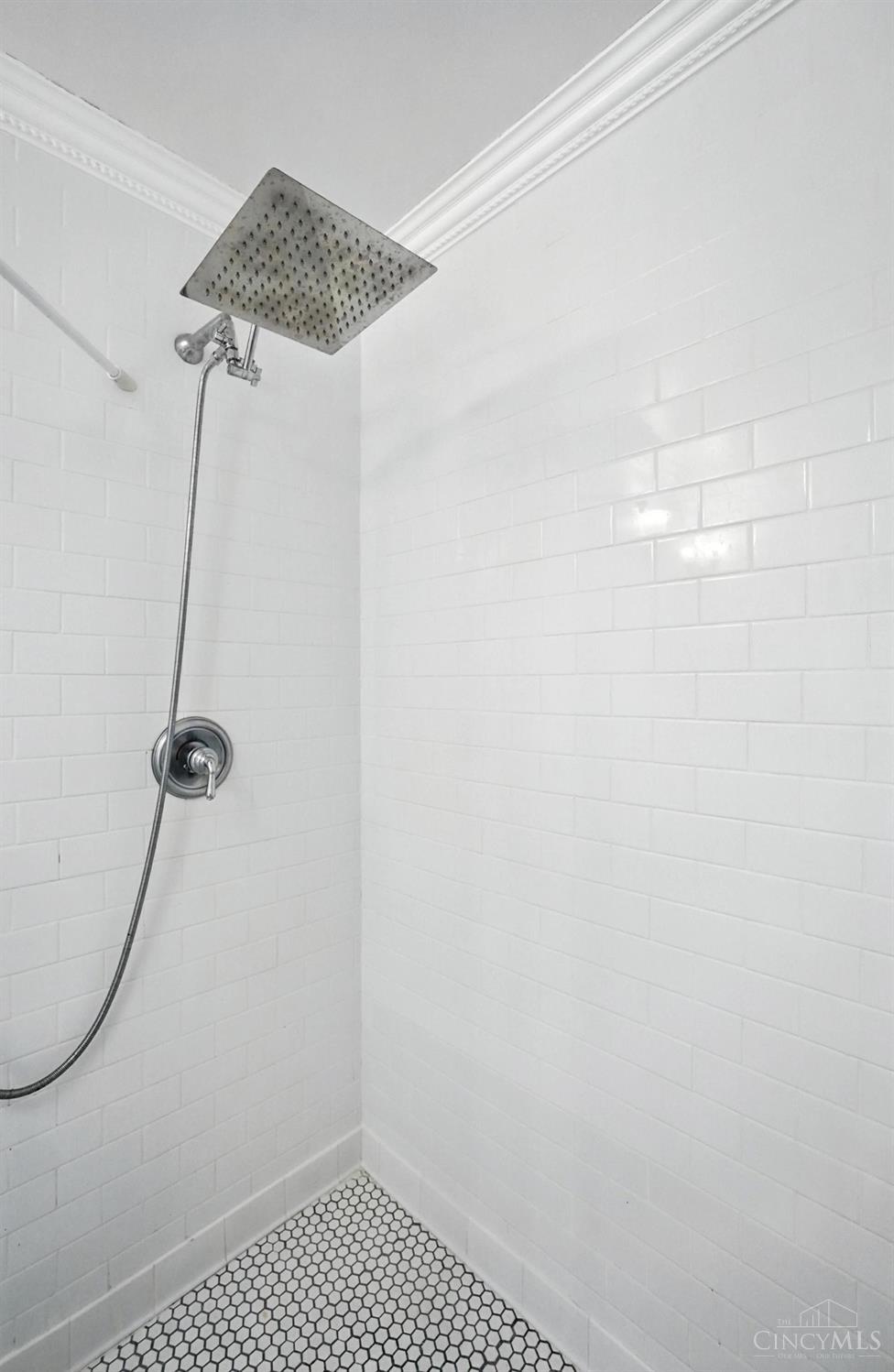 5944 Werk Road Cincinnati, OH 45248 - Photo 40 of 72