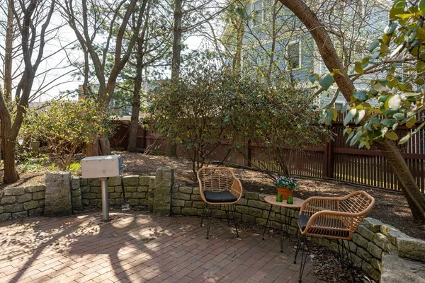 $745,000 | 432 Norfolk Street, Unit 3B, Somerville, MA 02143