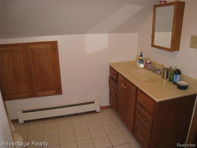 3286 Rockhaven Avenue Rochester, MI 48309 - Photo 12 of 13 Master Bath