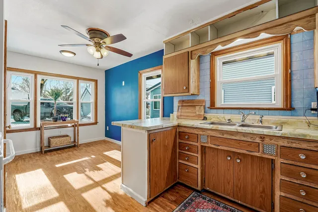 $250,000 | 1411 Woodland Avenue, Eau Claire, WI 54701