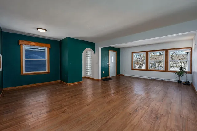 $250,000 | 1411 Woodland Avenue, Eau Claire, WI 54701