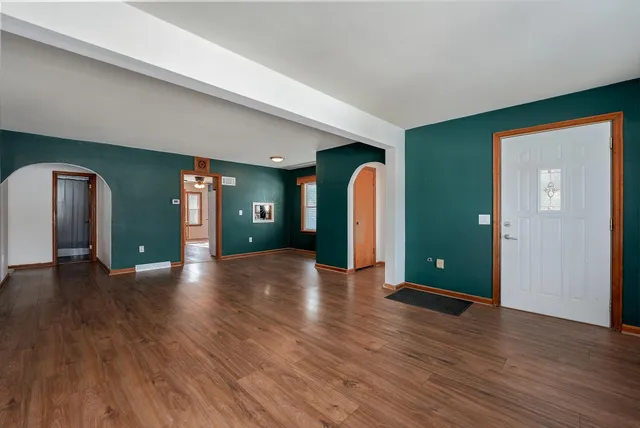 $250,000 | 1411 Woodland Avenue, Eau Claire, WI 54701