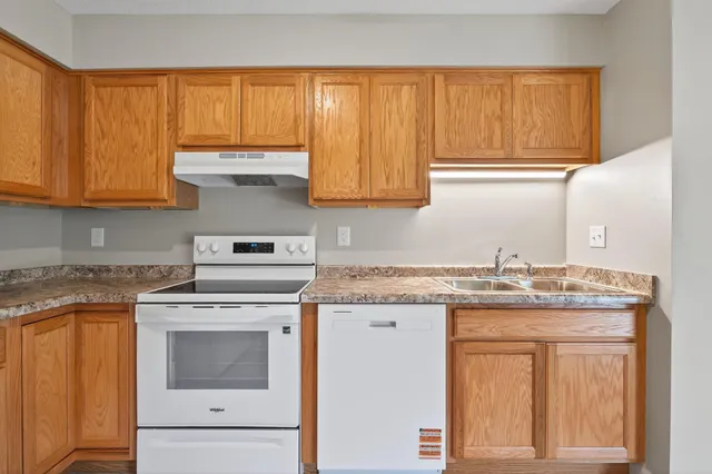 $160,000 | 1761 8th Avenue, Newport, MN 55055