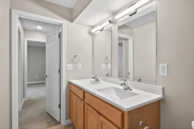 $160,000 | 1761 8th Avenue, Newport, MN 55055