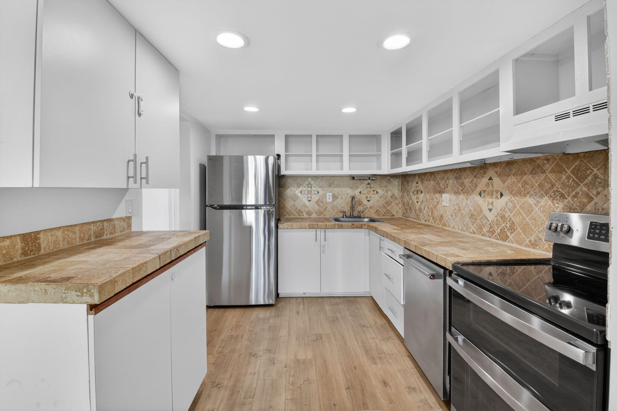 4761 Northwest 2nd Avenue, Unit 301 Boca Raton, FL 33431 - Photo 8 of 50 8-web-or-mls-DSC_2726