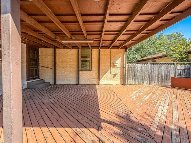 a view of a outdoor space