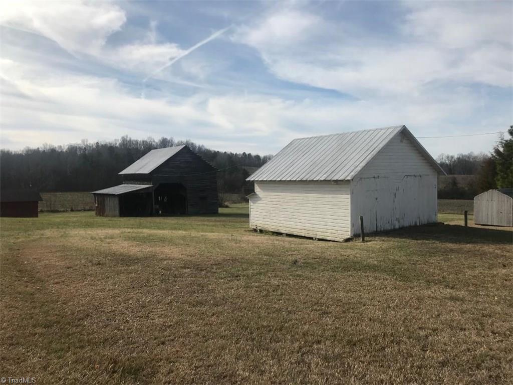 237 John Young Road Lexington, NC 27292 - Photo 3 of 9 Gallery Image 3