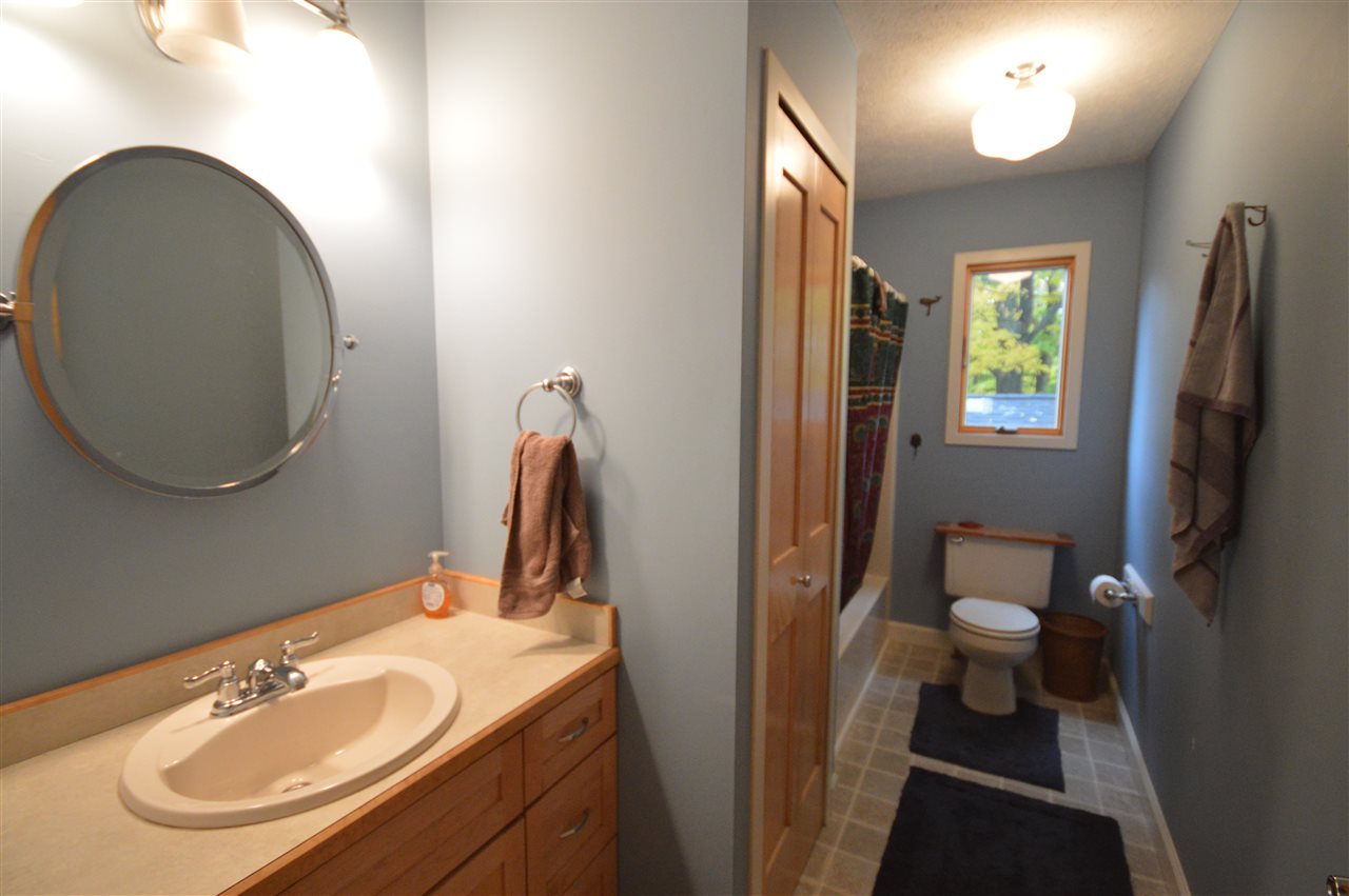 5160 Kalchik Road Omena, MI 49674 - Photo 10 of 24 1868835-9.JPG