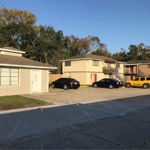 $750 | 1020 1/2 North Main Street, Unit 9, Baytown, TX 77520