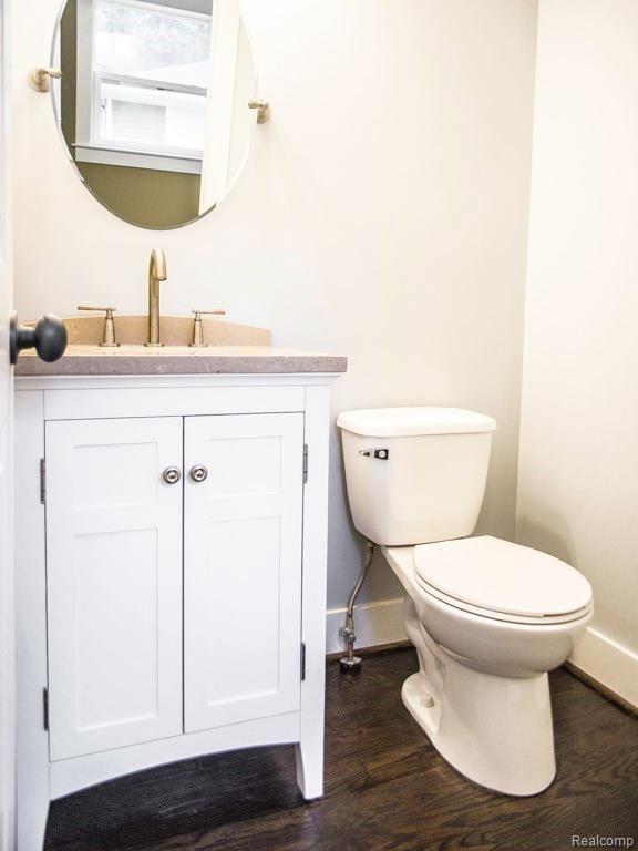 427 Woodside Road Royal Oak, MI 48073 - Photo 16 of 45 Bathroom 1A.jpg