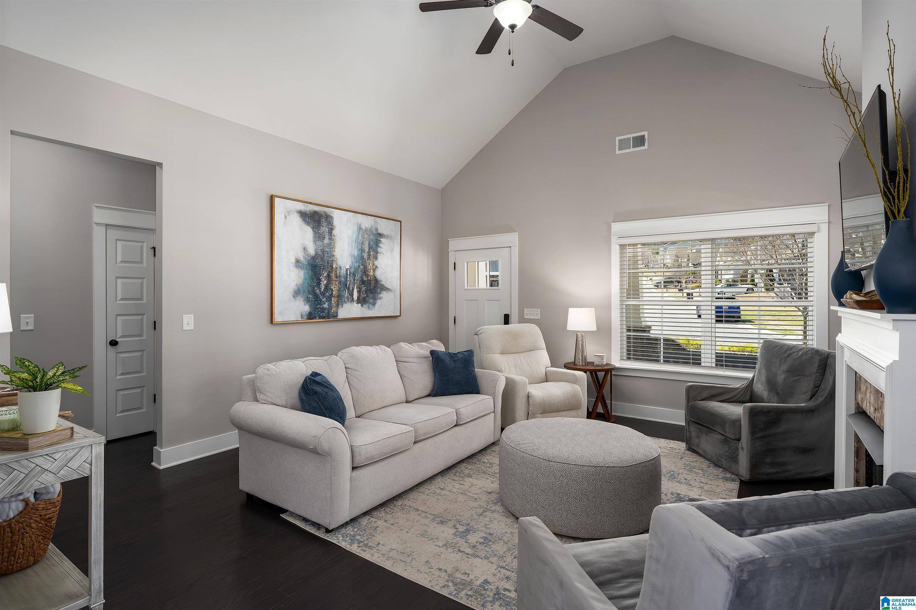 1429 Valley Trace Birmingham, AL 35210 - Photo 10 of 31