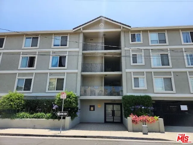 $2,600 | 2308 Schader Drive, Unit 102, Santa Monica, CA 90404