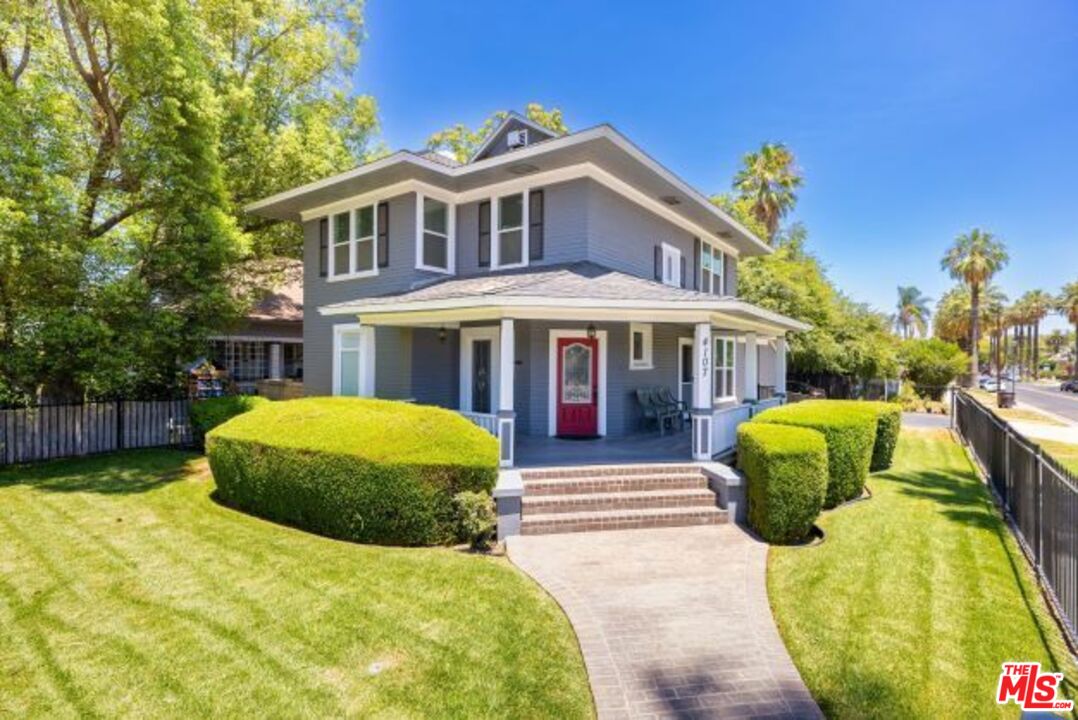 4107 Mission Inn Avenue Riverside, CA 92501 - Photo 1 of 37