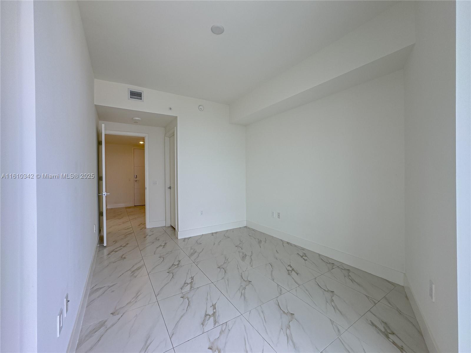 2000 Metropica Way, Unit 2009 Sunrise, FL 33323 - Photo 23 of 92 Bedroom 1