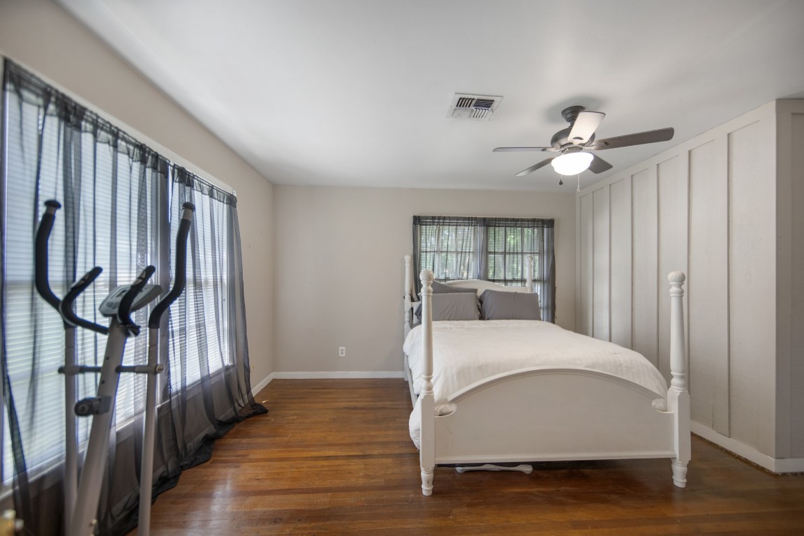 211 15th Street Hempstead, TX 77445 - Photo 14 of 30