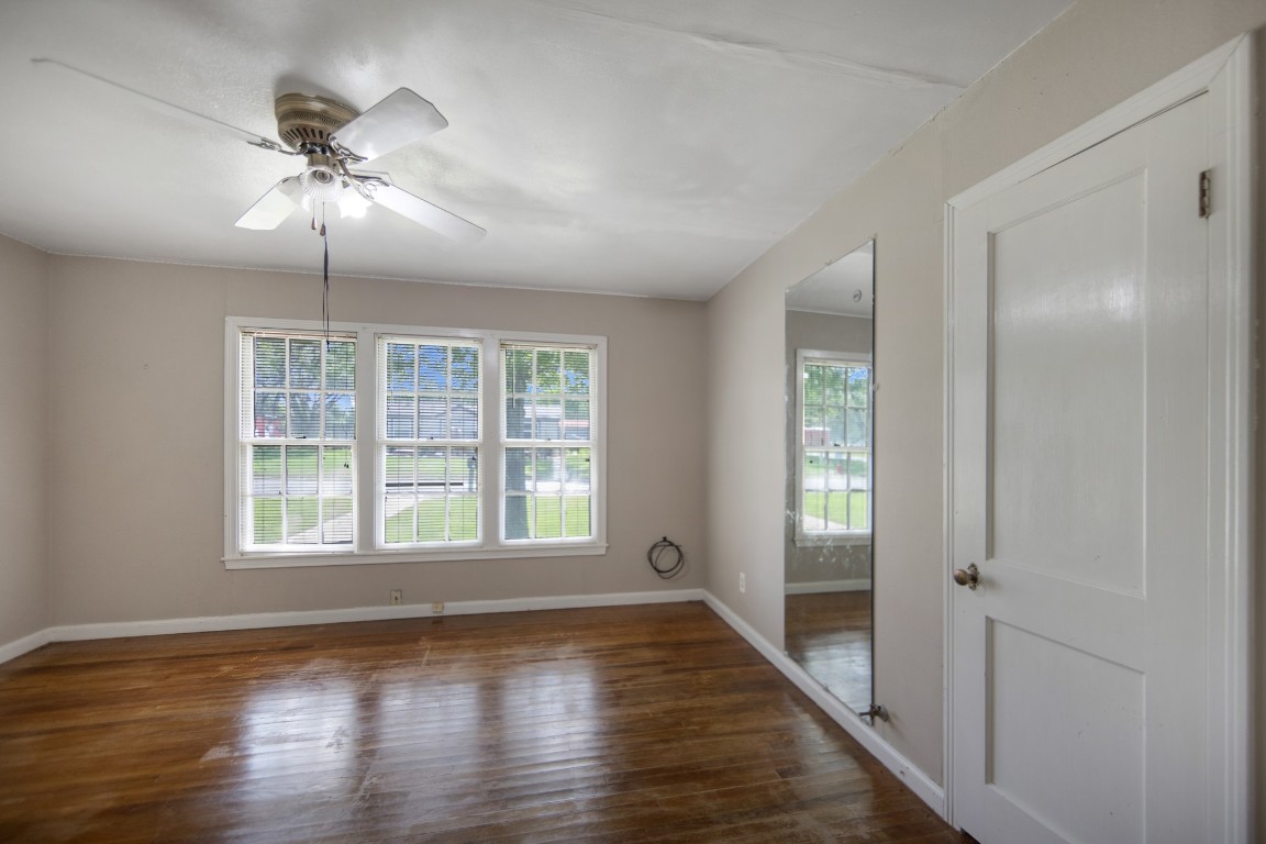 211 15th Street Hempstead, TX 77445 - Photo 18 of 30