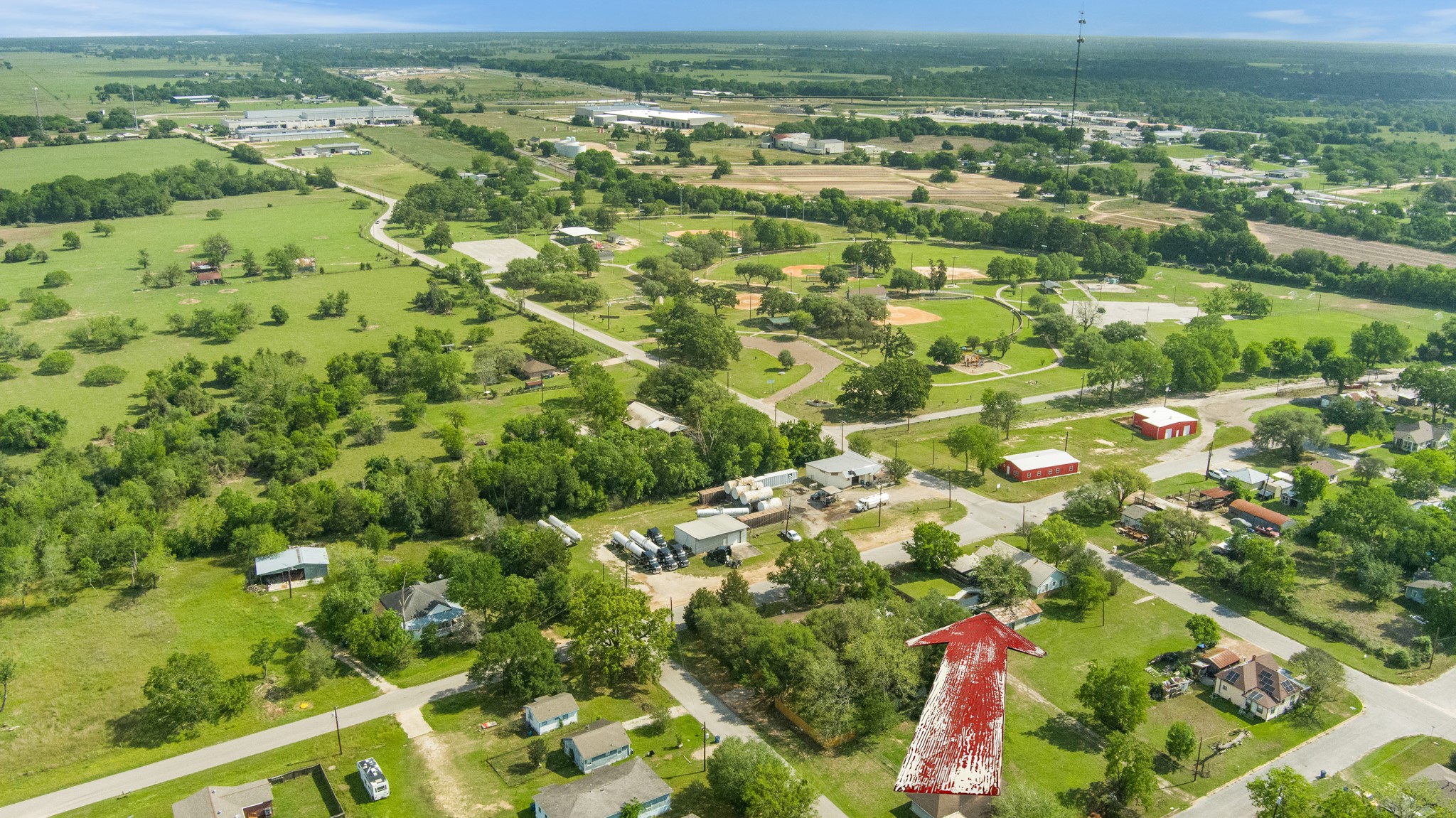 211 15th Street Hempstead, TX 77445 - Photo 4 of 30