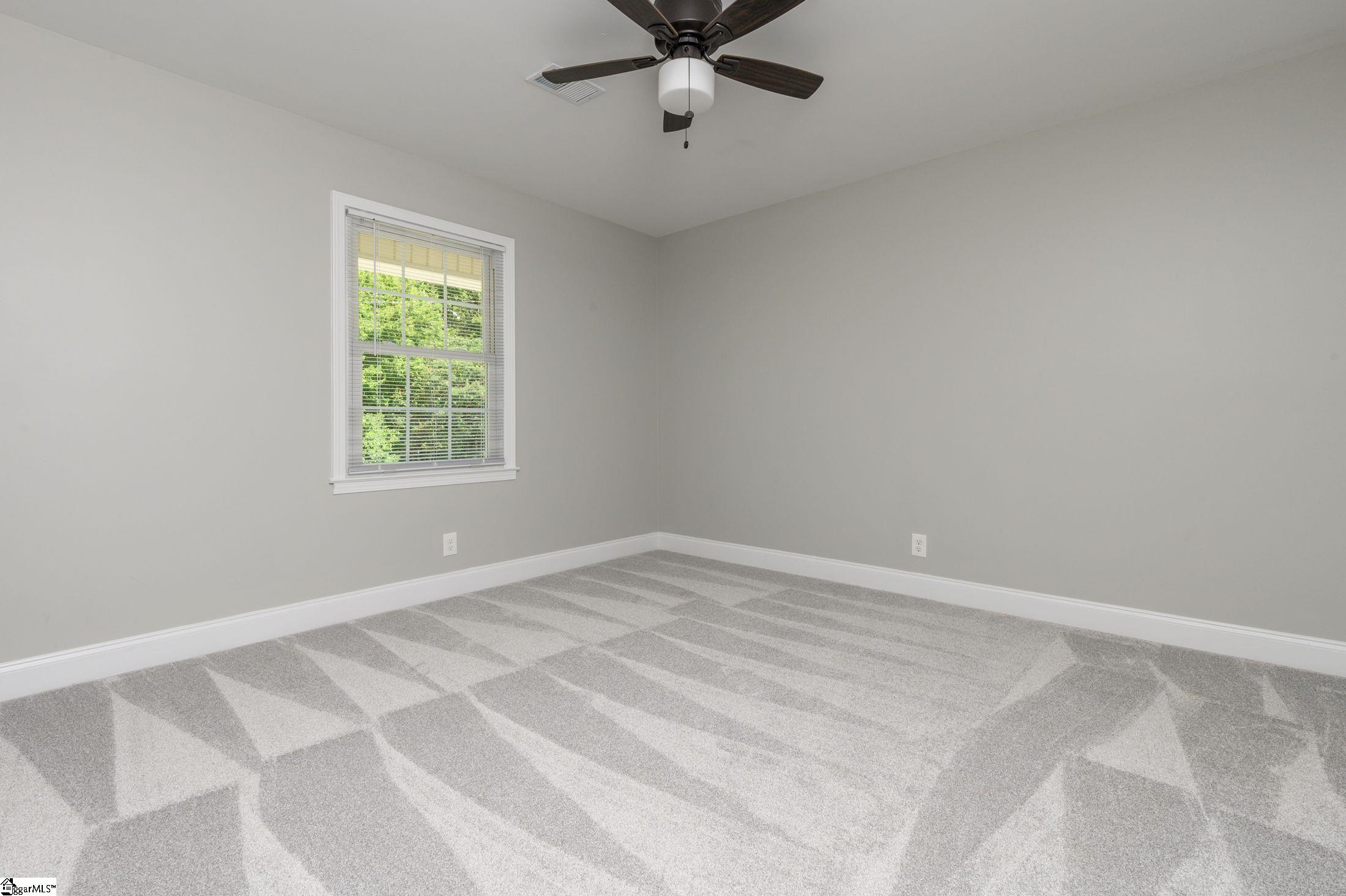 305 Hamby Drive Greenville, SC 29607 - Photo 20 of 33