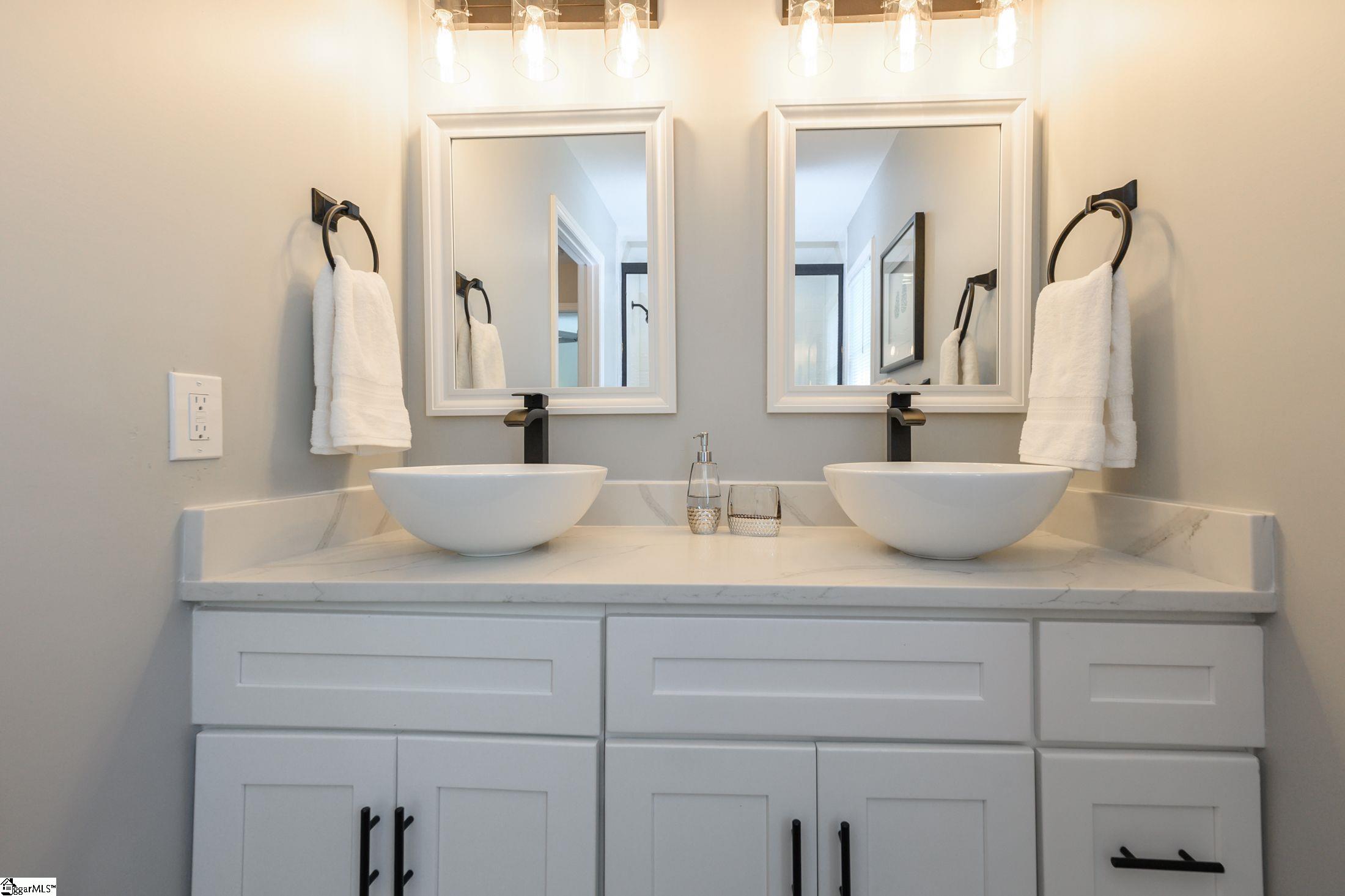 305 Hamby Drive Greenville, SC 29607 - Photo 26 of 33