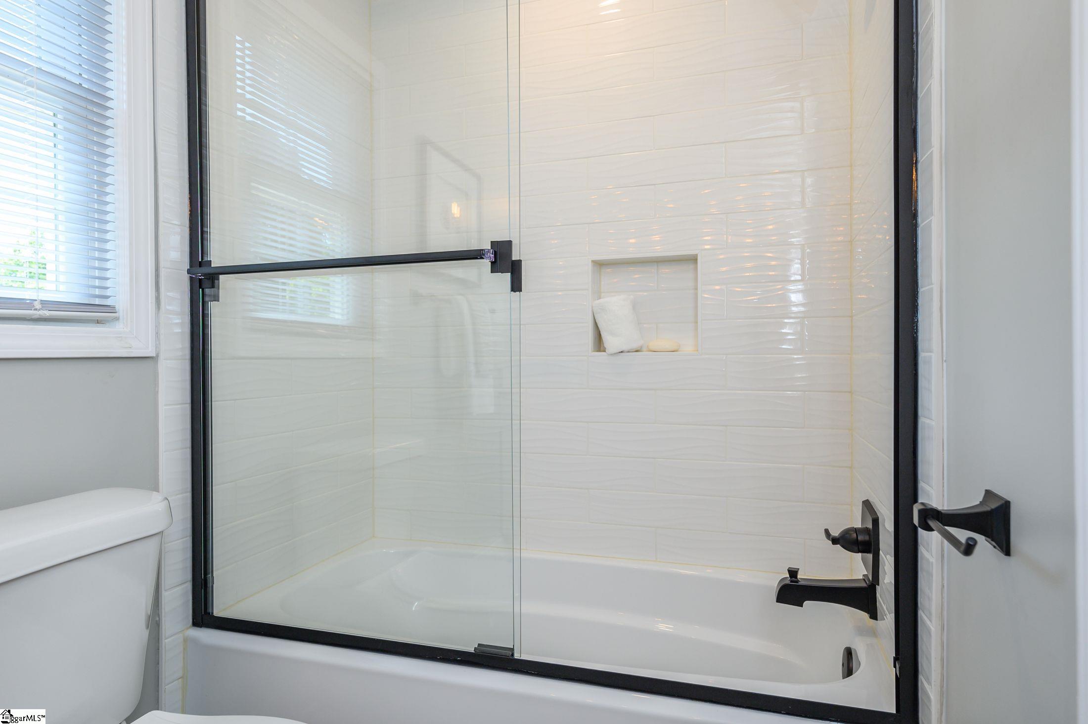 305 Hamby Drive Greenville, SC 29607 - Photo 27 of 33