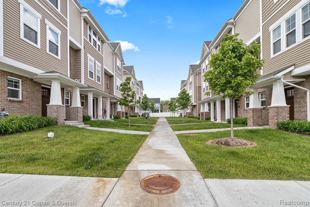 2500 Normandy Road, Unit 42 Royal Oak, MI 48073 - Photo 44 of 63