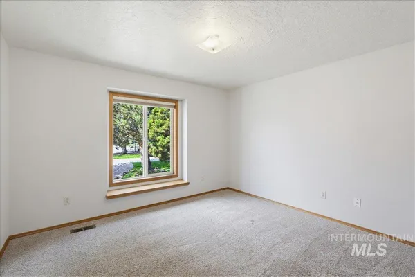 $689,000 | 6667 West Tobi Drive, Boise, ID 83714
