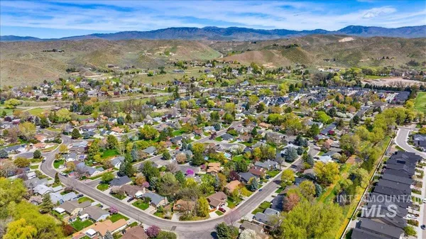 $689,000 | 6667 West Tobi Drive, Boise, ID 83714