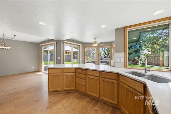 $689,000 | 6667 West Tobi Drive, Boise, ID 83714