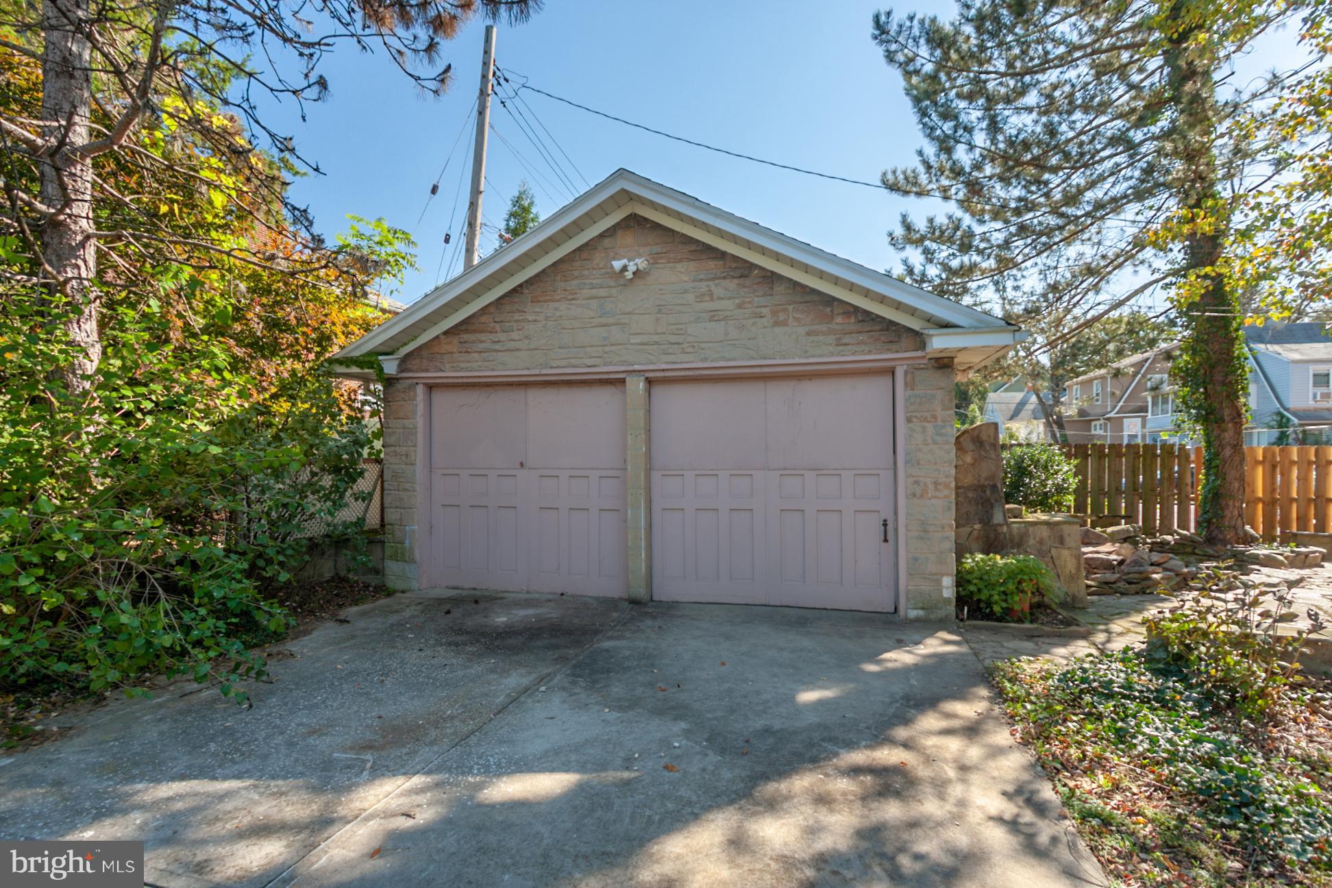 3200 Beverly Road Baltimore, MD 21214 - Photo 28 of 30 2 Car Garage w/ Additional Storage