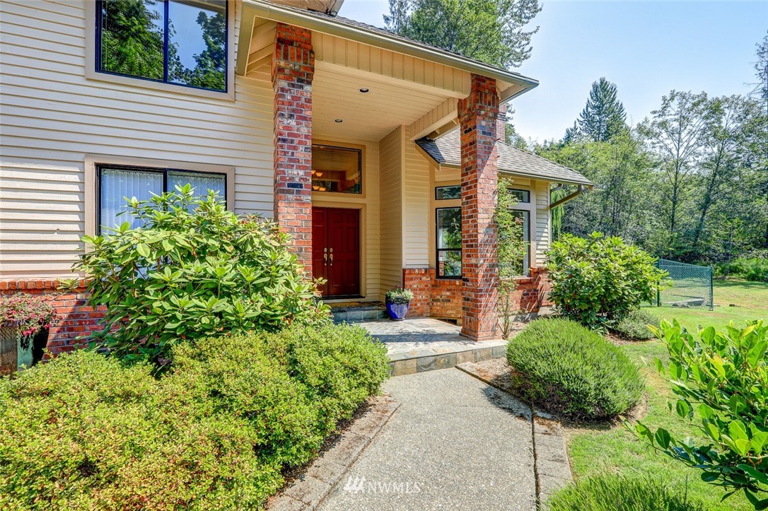 11000 164th Avenue Southeast Renton, WA 98059 - Photo 2 of 25