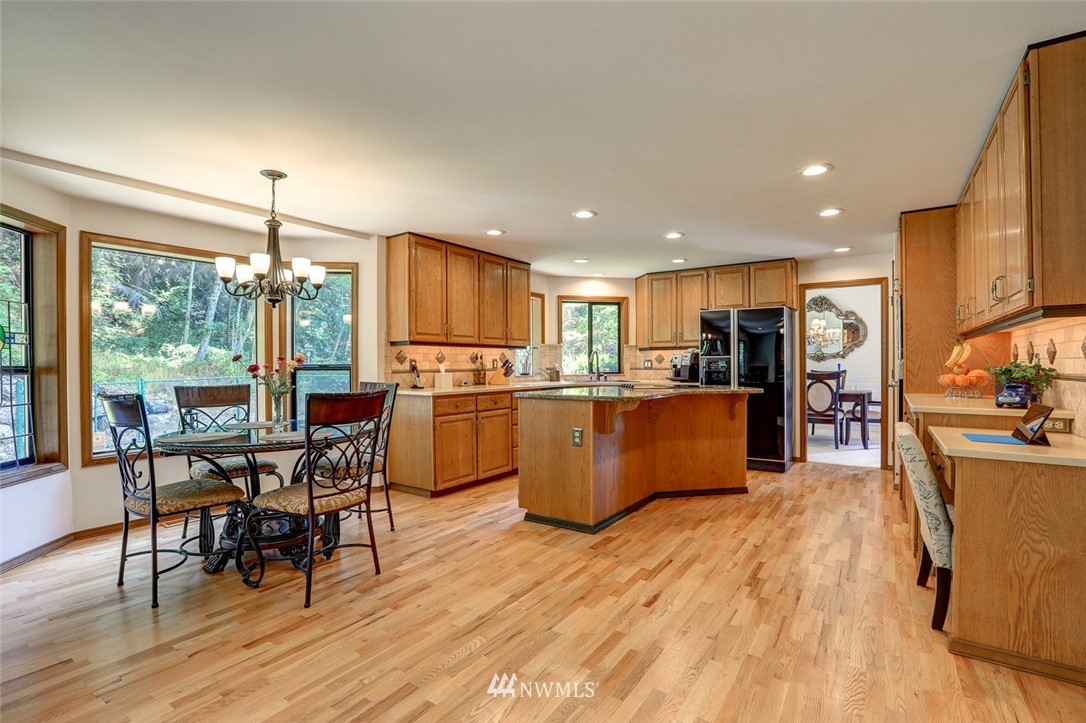 11000 164th Avenue Southeast Renton, WA 98059 - Photo 8 of 25
