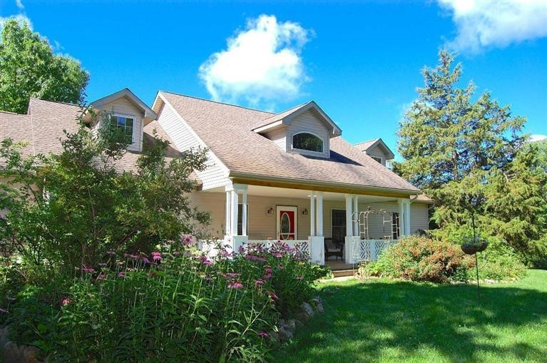 13045 Island Lake Road Chelsea, MI 48118 - Photo 2 of 10 Photo 2