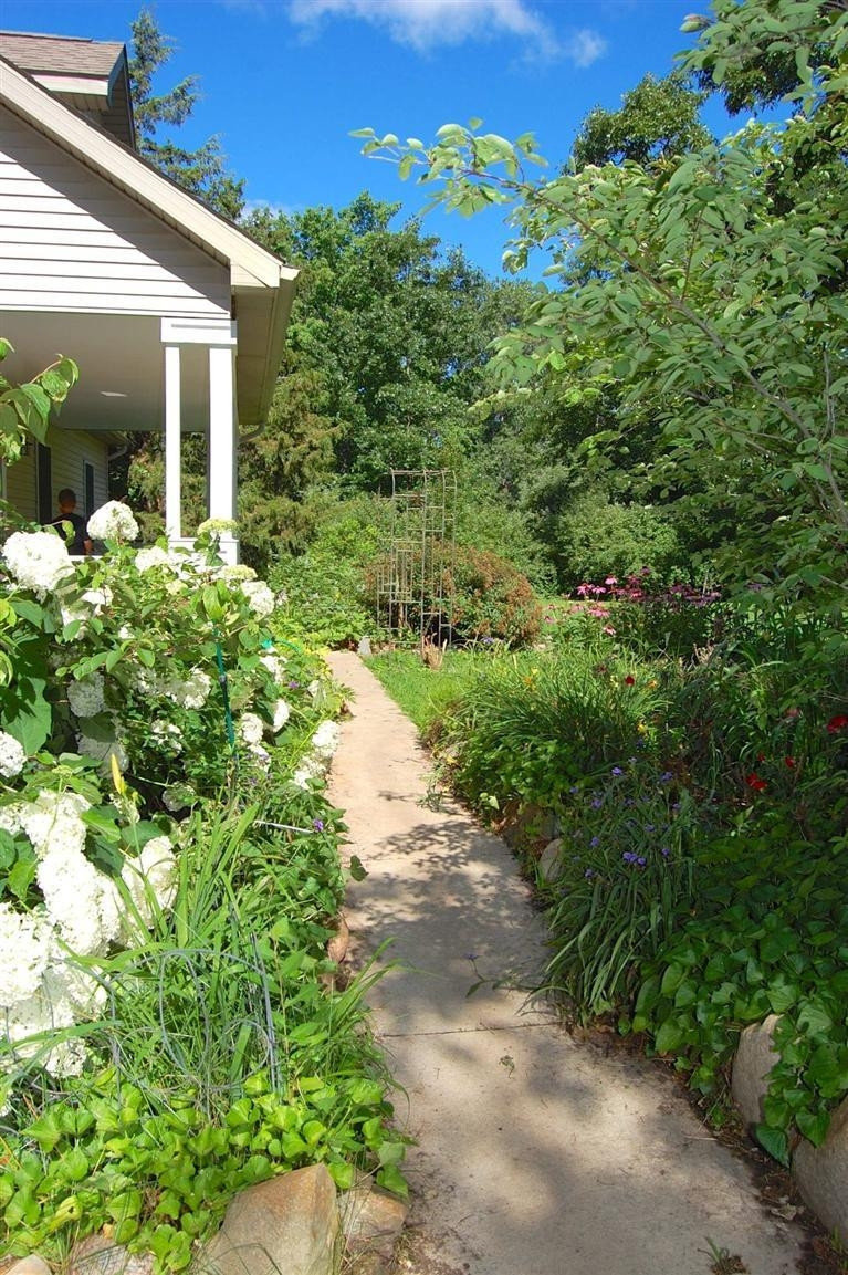 13045 Island Lake Road Chelsea, MI 48118 - Photo 4 of 10 Photo 4